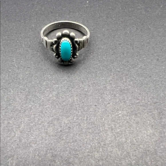 Silver Turquoise Ring - Picture 1 of 1